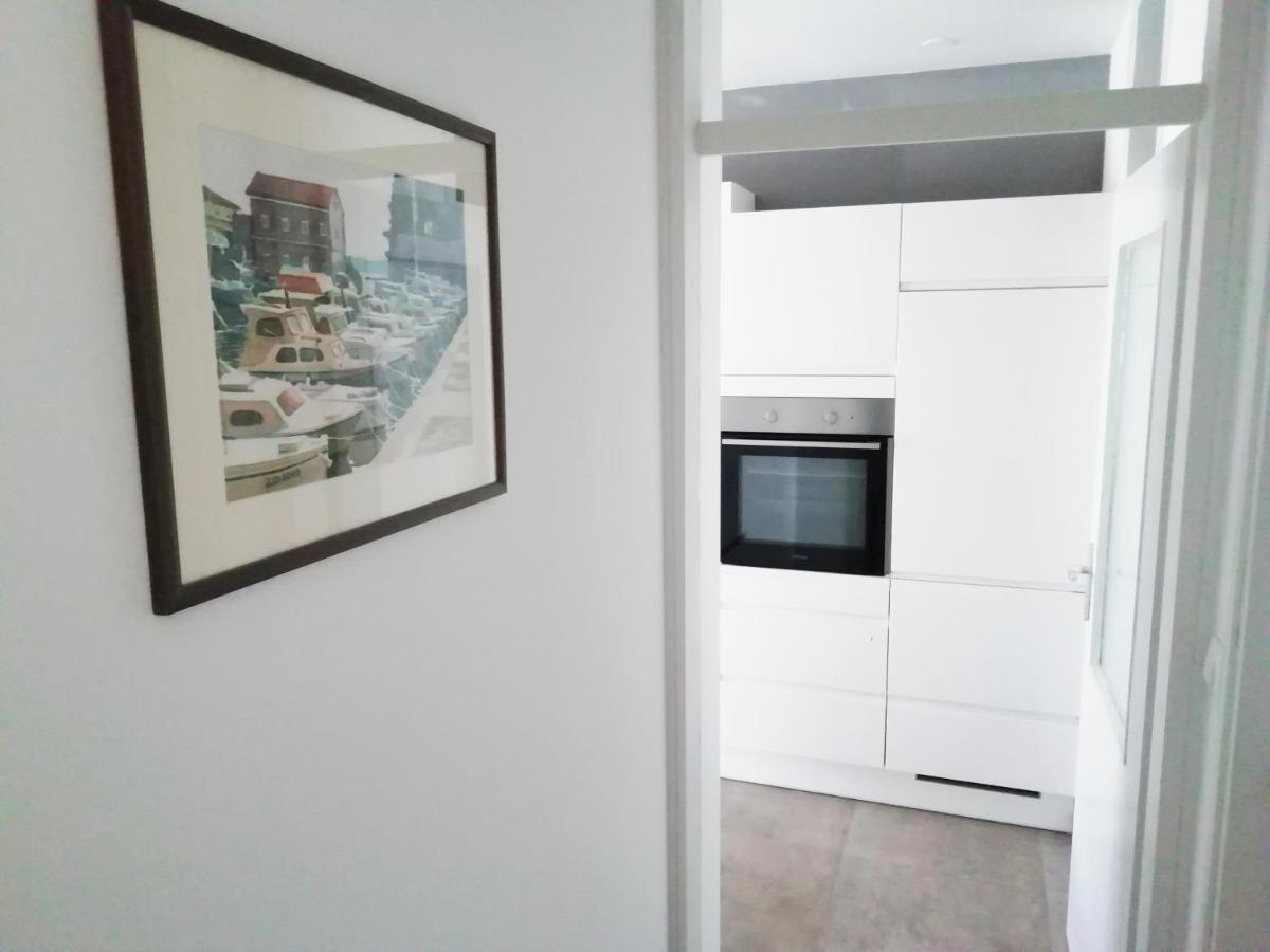 Lara'S Apartment Zadar Bagian luar foto