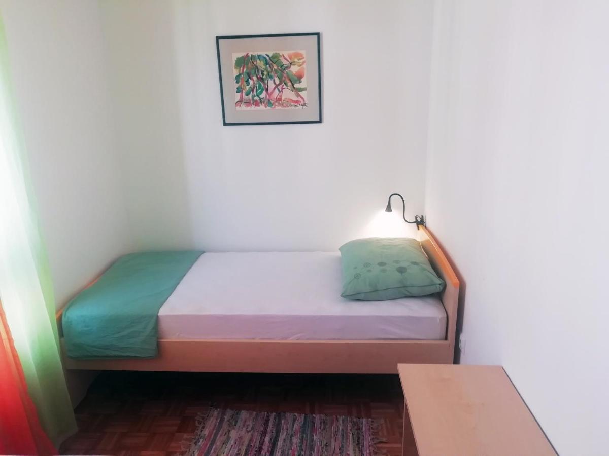 Lara'S Apartment Zadar Bagian luar foto